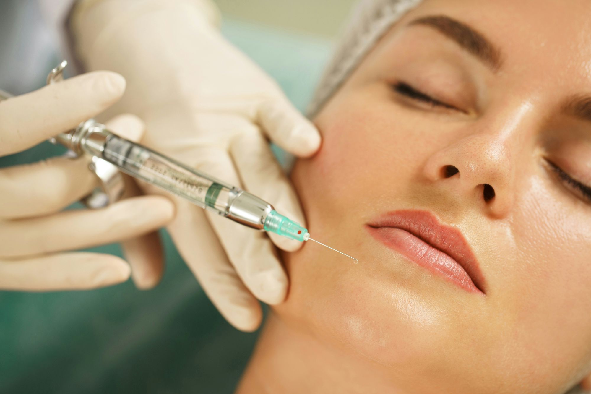 woman receiving botox treatment anti-wrinkle